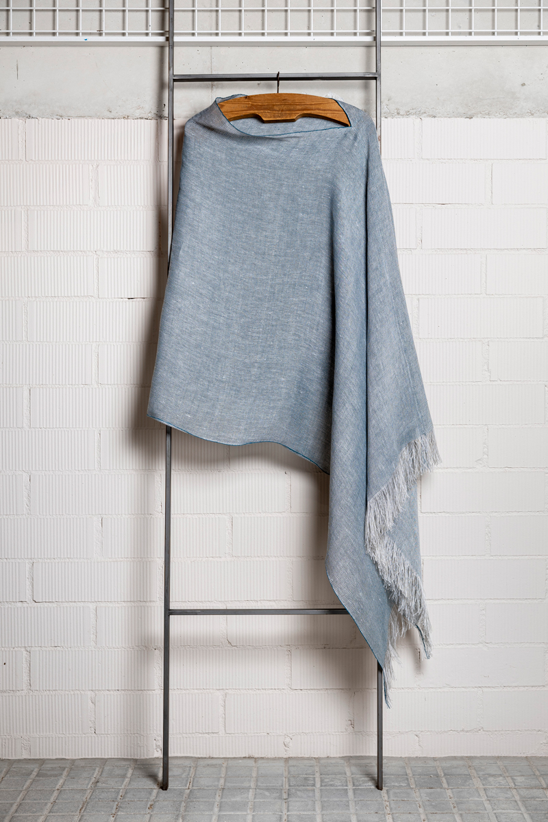 LLUM european linen traceable shawl in blue color.